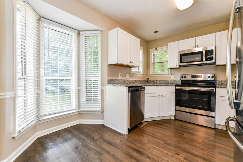 2,145/Mo, 2941 Split Oak Trl Antioch, TN 37013 Kitchen View