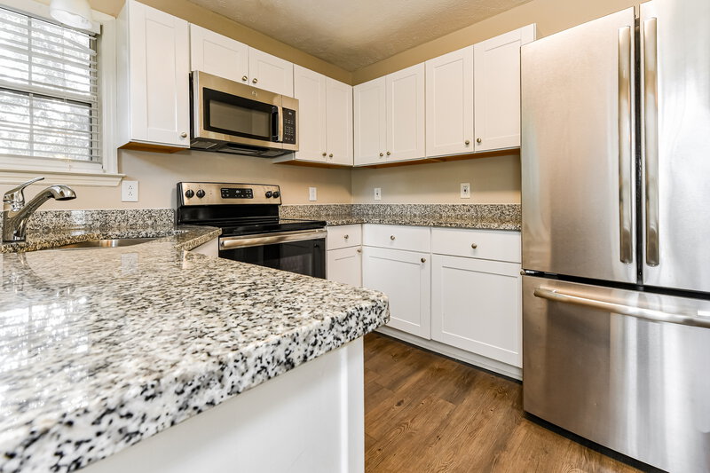 2,145/Mo, 2941 Split Oak Trl Antioch, TN 37013 Kitchen View 2