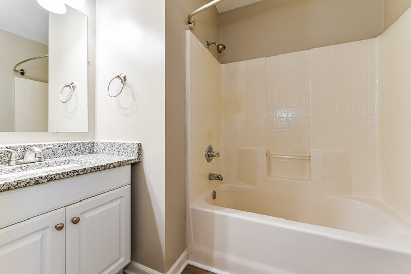 2,145/Mo, 2941 Split Oak Trl Antioch, TN 37013 Bathroom View