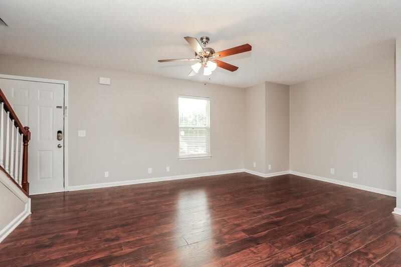 1,985/Mo, 122 Mary Joe Martin Dr La Vergne, TN 37086 Living Room View 2
