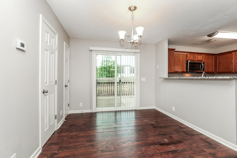 1,985/Mo, 122 Mary Joe Martin Dr La Vergne, TN 37086 Dining Room View