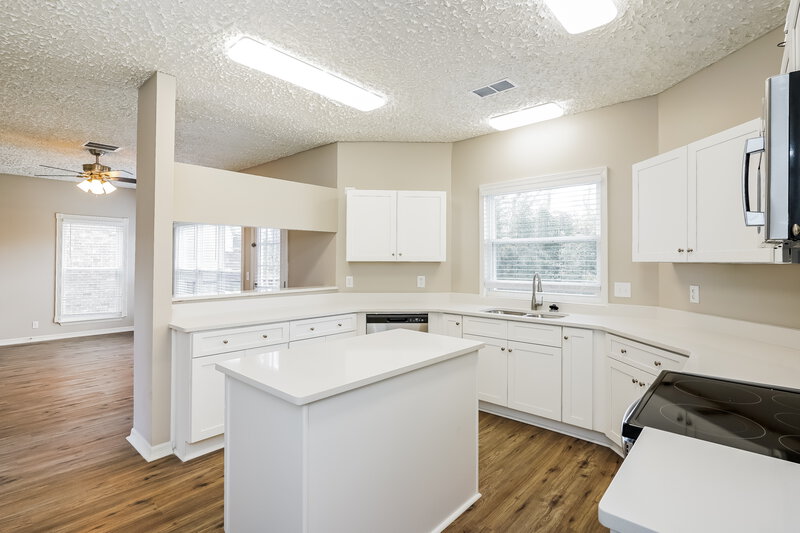 2,285/Mo, 4952 Alexis Dr Antioch, TN 37013 Kitchen View
