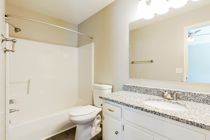 1,875/Mo, 777 Dover Glen Dr Antioch, TN 37013 Main Bathroom View