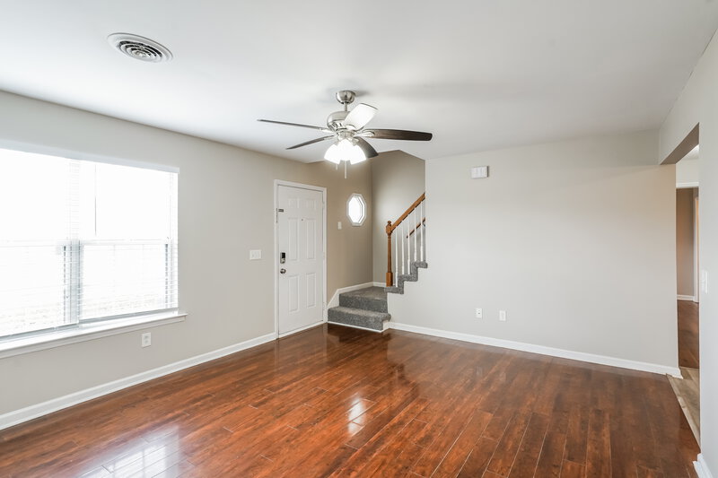 2,090/Mo, 2906 Kedzie Dr Murfreesboro, TN 37130 Living Room View