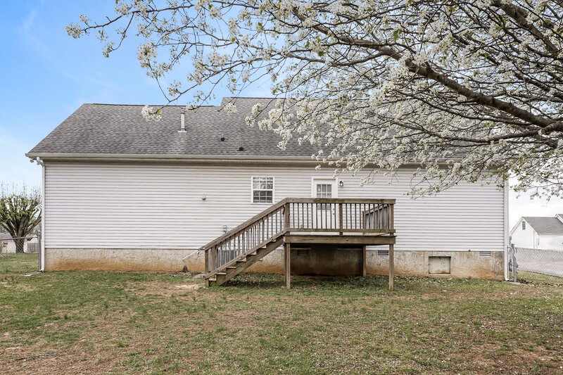 2,090/Mo, 2906 Kedzie Dr Murfreesboro, TN 37130 Rear View
