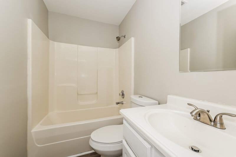 2,270/Mo, 1245 Canyon Ridge Ct Antioch, TN 37013 Bathroom View