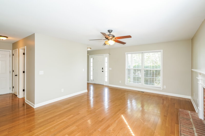 2,605/Mo, 2817 Sutherland Dr Thompsons Station, TN 37179 Living Room View