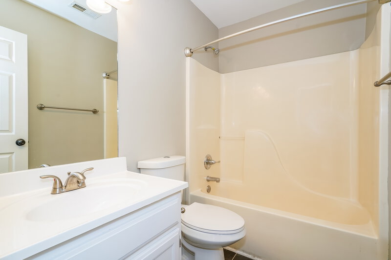 2,605/Mo, 2817 Sutherland Dr Thompsons Station, TN 37179 Bathroom View