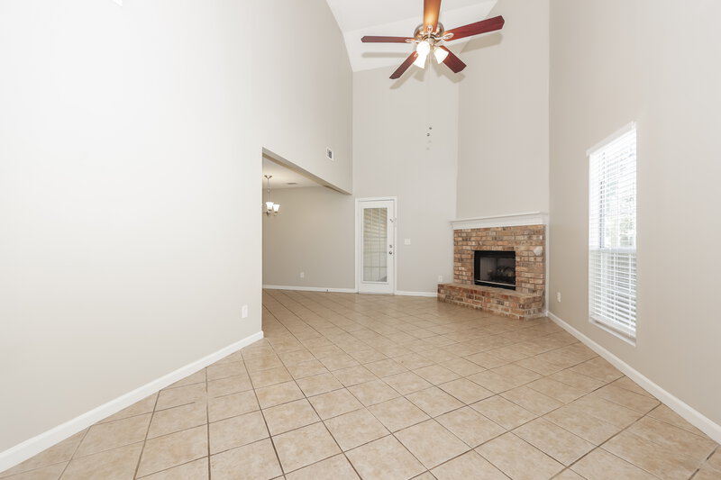 2,900/Mo, 3308 Milbridge Dr Antioch, TN 37013 Living Room View