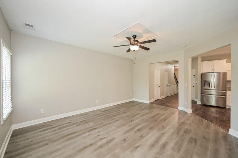 2,255/Mo, 1217 Catawba Way Murfreesboro, TN 37130 Living Room View 2