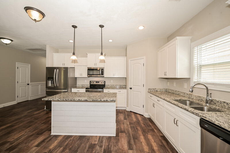 2,255/Mo, 1217 Catawba Way Murfreesboro, TN 37130 Kitchen View