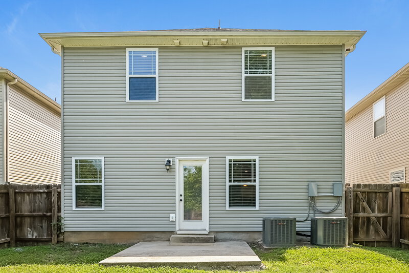 2,255/Mo, 1217 Catawba Way Murfreesboro, TN 37130 Rear View