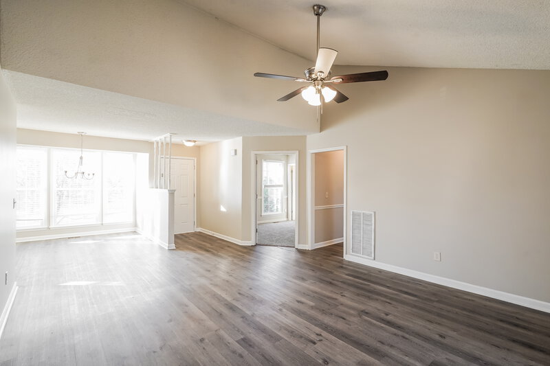 2,020/Mo, 1220 Reelfoot Cir Nashville, TN 37214 Living Room View