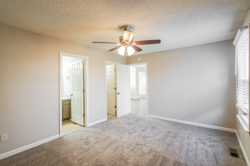 2,020/Mo, 1220 Reelfoot Cir Nashville, TN 37214 Main Bedroom View