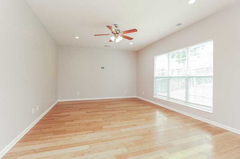 2,155/Mo, 3148 Skinner Dr Antioch, TN 37013 Living Room View