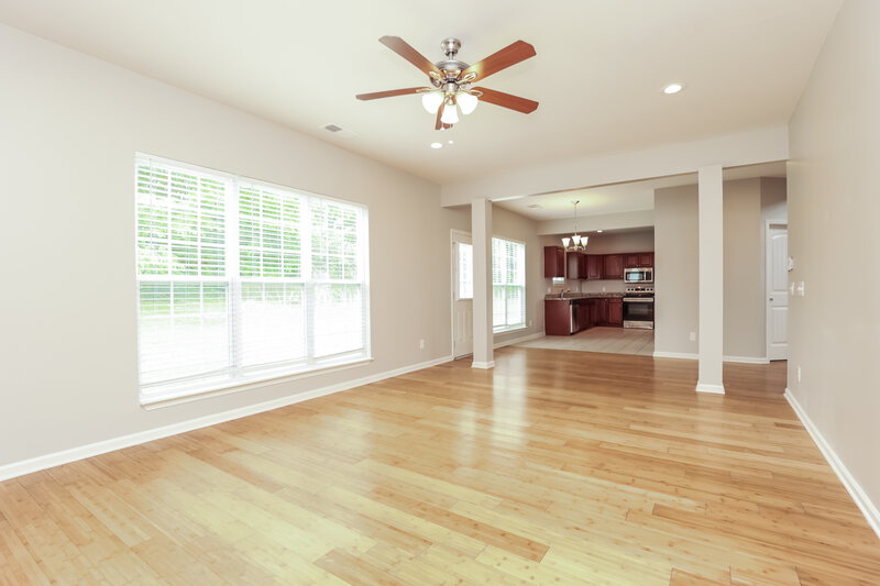 2,155/Mo, 3148 Skinner Dr Antioch, TN 37013 Living Room View 2