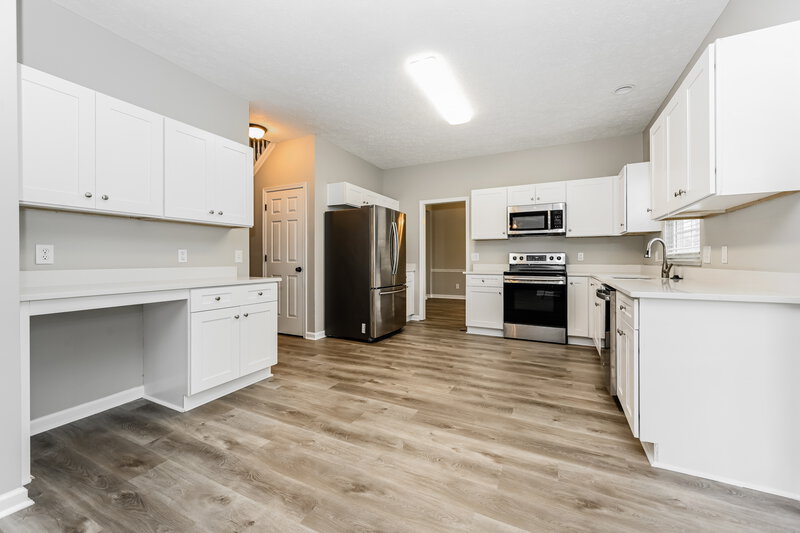 2,610/Mo, 6225 Tuckaleechee Ln Antioch, TN 37013 Kitchen View 2