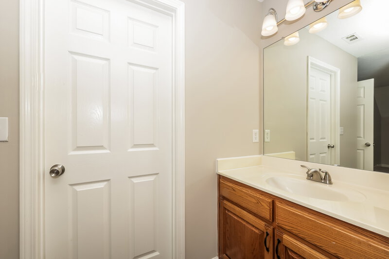 2,045/Mo, 3013 Candlelite Dr Spring Hill, TN 37174 Bathroom View