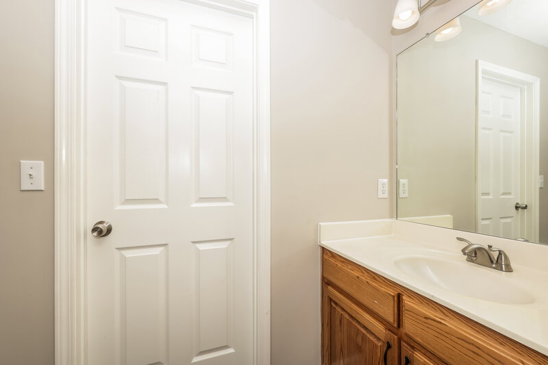 2,045/Mo, 3013 Candlelite Dr Spring Hill, TN 37174 Bathroom View 2