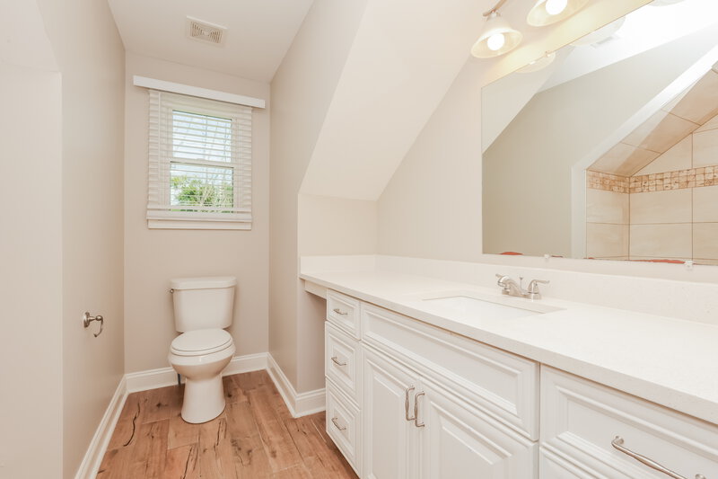 2,393/Mo, 418 Oakhaven Dr Smyrna, TN 37167 Bathroom View 2