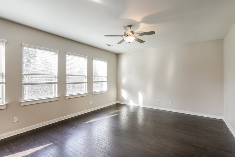 2,540/Mo, 2032 Hamilton Hill Dr Antioch, TN 37013 Living Room View