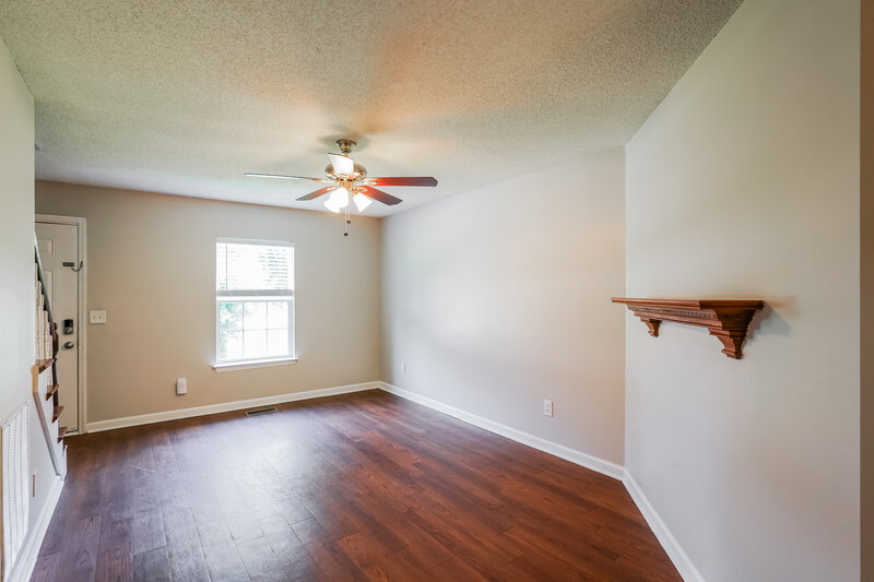 1,950/Mo, 4440 Lavergne Couchville Pike Antioch, TN 37013 Living Room View 2