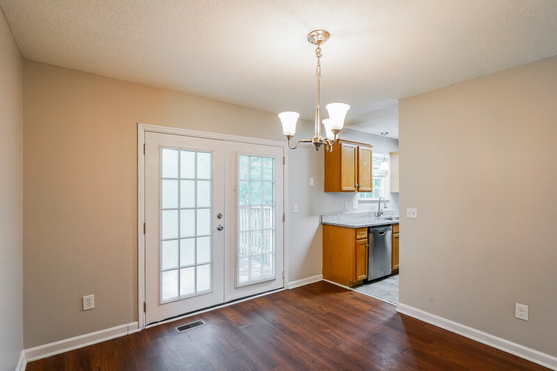 1,950/Mo, 4440 Lavergne Couchville Pike Antioch, TN 37013 Dining Room View