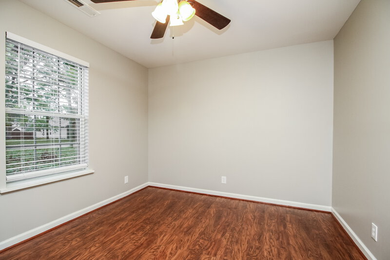 2,165/Mo, 696 Hollandale Rd La Vergne, TN 37086 Bedroom View 2