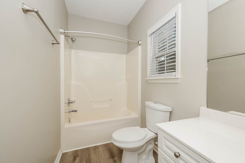 2,185/Mo, 2625 Dorset St Murfreesboro, TN 37130 Bathroom View 2
