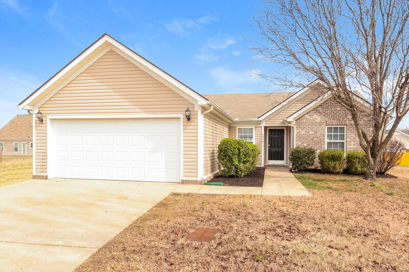 3,200/Mo, 1316 S Hampton Ct Antioch, TN 37013 External View