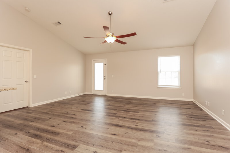 3,200/Mo, 1316 S Hampton Ct Antioch, TN 37013 Living Room View