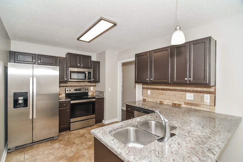 2,515/Mo, 5049 Cornelius Dr Murfreesboro, TN 37129 Kitchen View 2