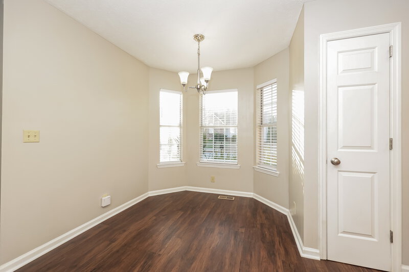 1,765/Mo, 3925 Calumet Dr Antioch, TN 37013 Dining Room View 2