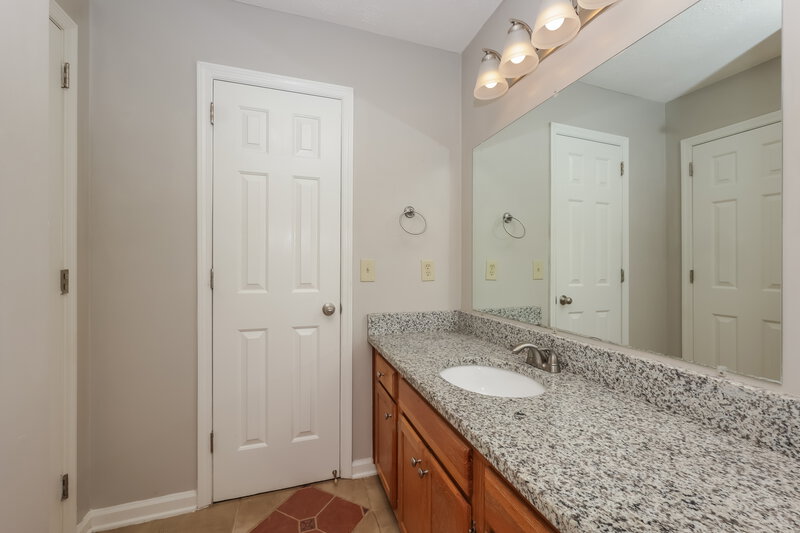 1,765/Mo, 3925 Calumet Dr Antioch, TN 37013 Bathroom View