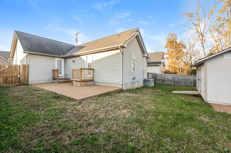 1,765/Mo, 3925 Calumet Dr Antioch, TN 37013 Rear View