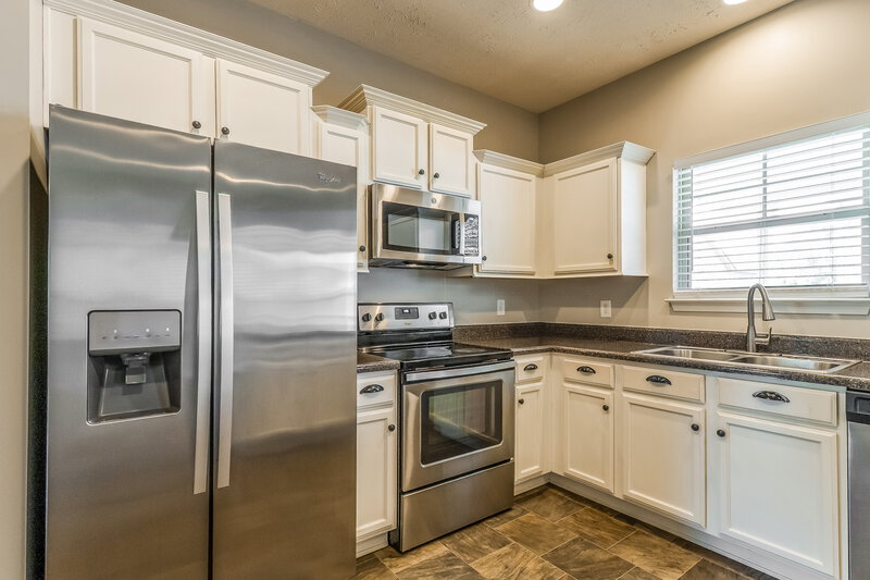 2,530/Mo, 1728 Bellamy Ln Murfreesboro, TN 37128 Kitchen View
