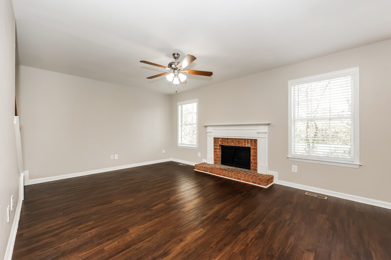 2,000/Mo, 1812 Tanner Ct Spring Hill, TN 37174 Living Room View