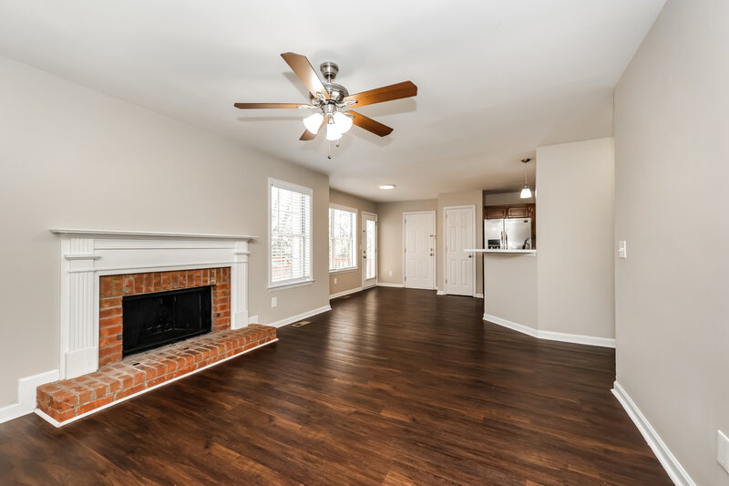 2,000/Mo, 1812 Tanner Ct Spring Hill, TN 37174 Living Room View 2