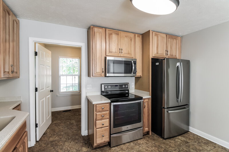 2,030/Mo, 903 Harpeth River Ct Murfreesboro, TN 37129 Kitchen View
