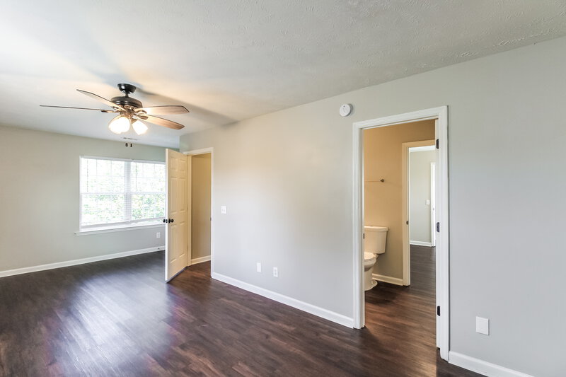 2,030/Mo, 903 Harpeth River Ct Murfreesboro, TN 37129 Family Room View