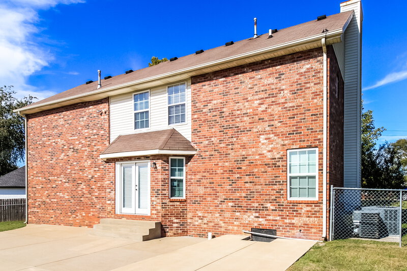 2,030/Mo, 903 Harpeth River Ct Murfreesboro, TN 37129 Rear View