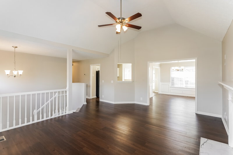 2,300/Mo, 1042 Cedar Creek Village Rd Mount Juliet, TN 37122 Living Room View 2