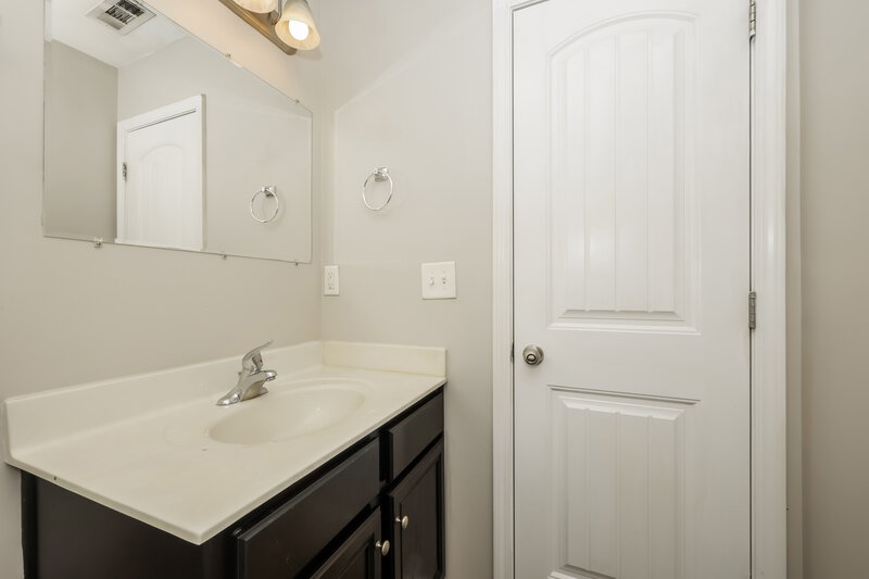 1,885/Mo, 5227 Seward Crossing Blvd Murfreesboro, TN 37129 Bathroom View 2