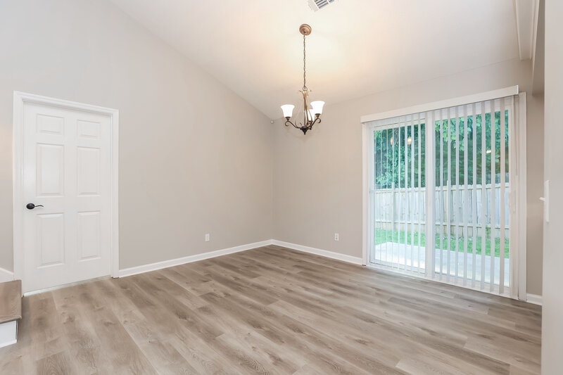 2,180/Mo, 3961 Pepperwood Dr Antioch, TN 37013 Dining Room View 2