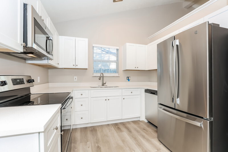 2,180/Mo, 3961 Pepperwood Dr Antioch, TN 37013 Kitchen View