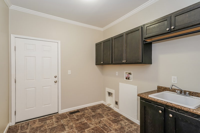 2,075/Mo, 1158 Wrights Mill Rd Spring Hill, TN 37174 Kitchen View 2