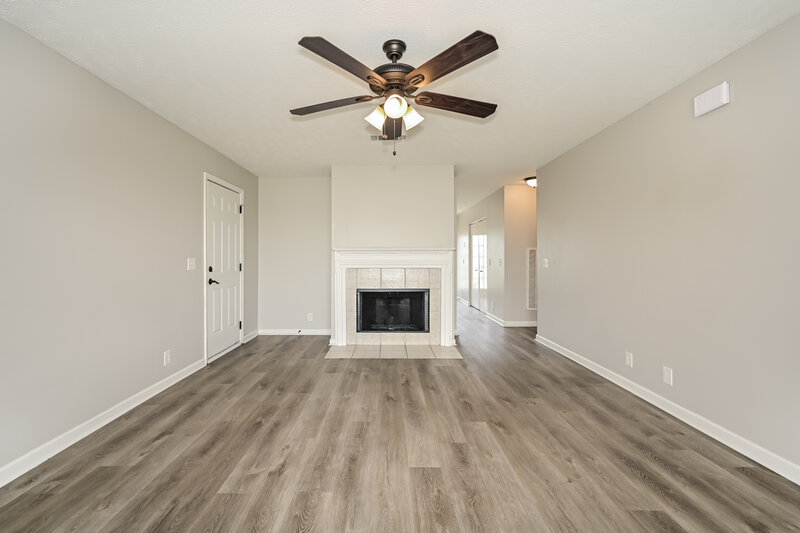 1,815/Mo, 1225 Akins Ridge Dr La Vergne, TN 37086 Living Room View