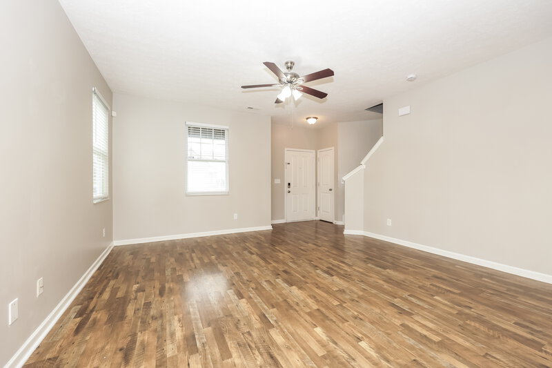 1,975/Mo, 1536 Rockglade Run Antioch, TN 37013 Living Room View 2