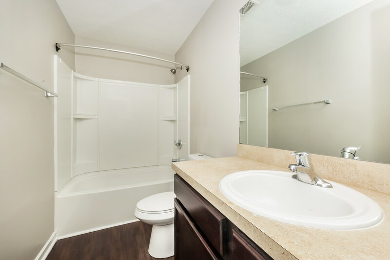 1,975/Mo, 1536 Rockglade Run Antioch, TN 37013 Bathroom View 2