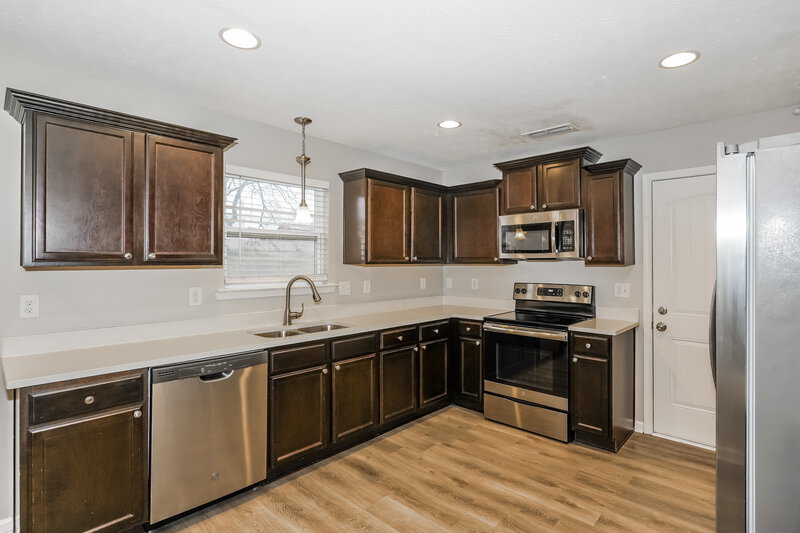 2,340/Mo, 1732 Elijah Ryan Dr Antioch, TN 37013 Kitchen View 2